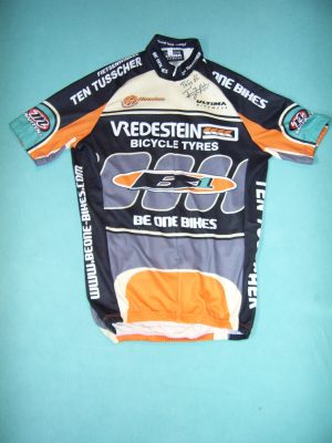 BE ONE (c) BIKES-VREDESTEIN 2002 サイクルシャツ